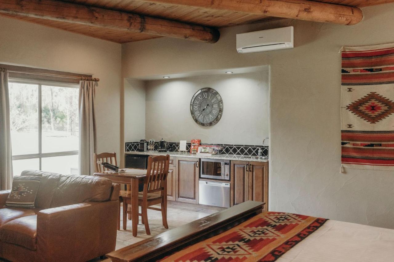 Casa La Vina Pokolbin - Romantic Villas With Outdoor Hot Tubs And Fireplaces Экстерьер фото